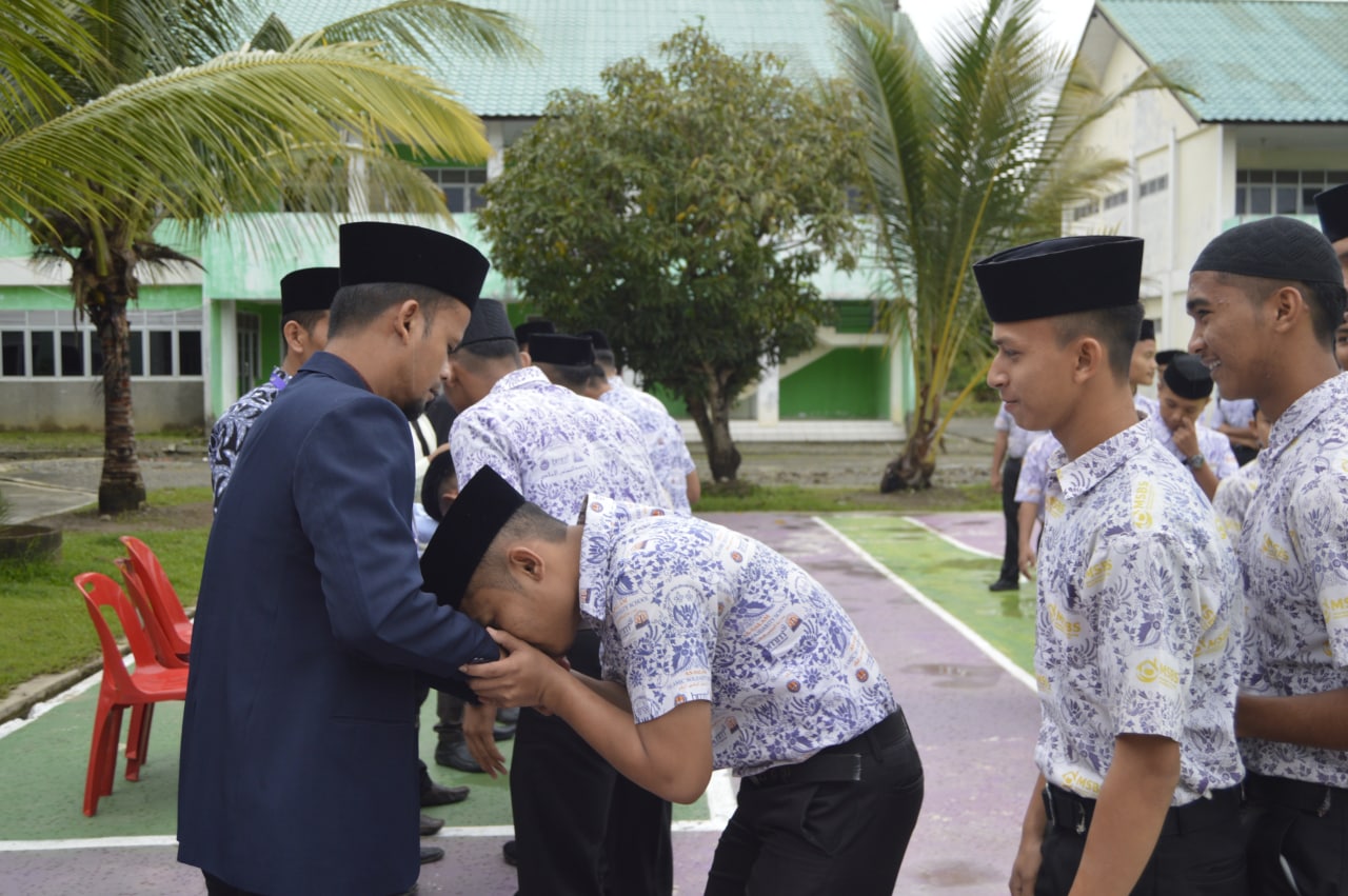 Liburan Waktunya Berbuat Baik Dan Berbakti Kepada Orang Tua